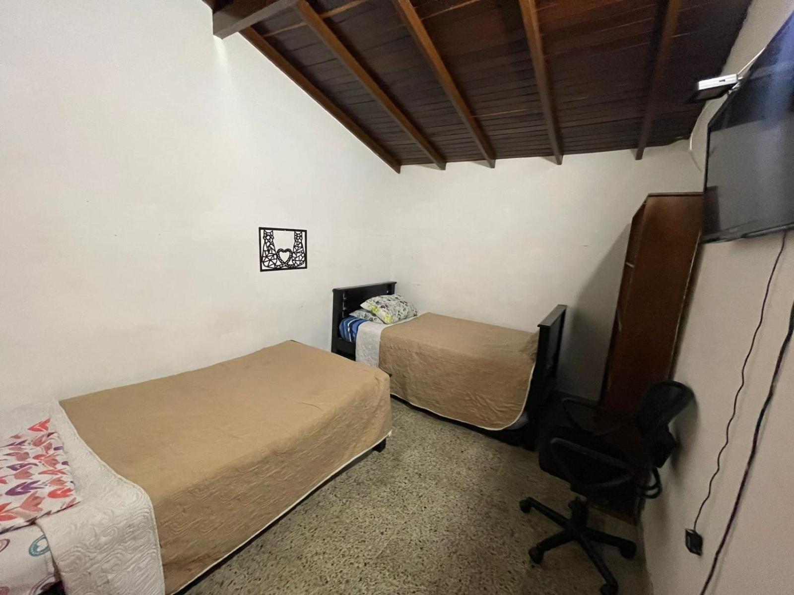 Hostel Urban City Medellín Exteriör bild