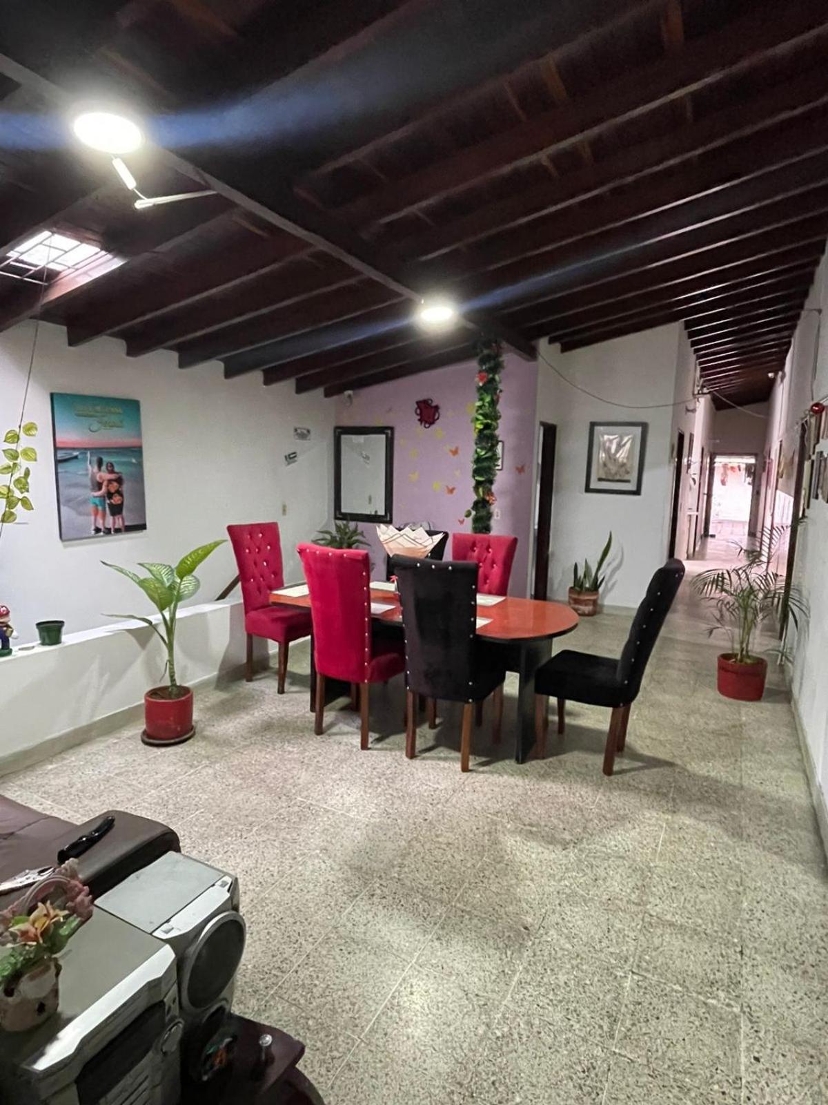 Hostel Urban City Medellín Exteriör bild